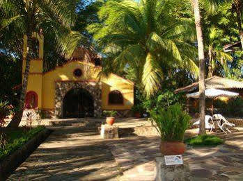 Hotel Puerto Palmeras Tarapoto Resort Exterior photo
