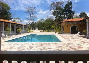 Hotel Puerto Palmeras Tarapoto Resort Exterior photo